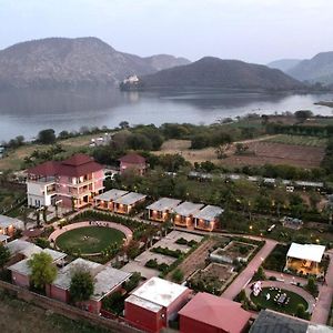 Desi Thath Resort